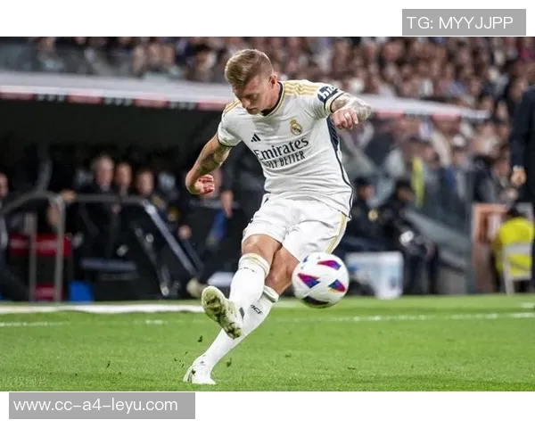 克罗斯盛赞皇马为世界顶级俱乐部伯纳乌球场无可匹敌 克罗斯盛赞皇马为世界顶级俱乐部伯纳乌球场无可匹敌