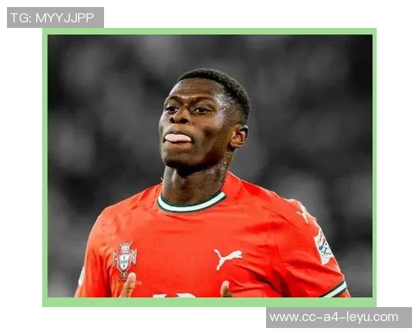 努诺门德斯任意球惊艳全场法甲官方称其为世界最佳左后卫